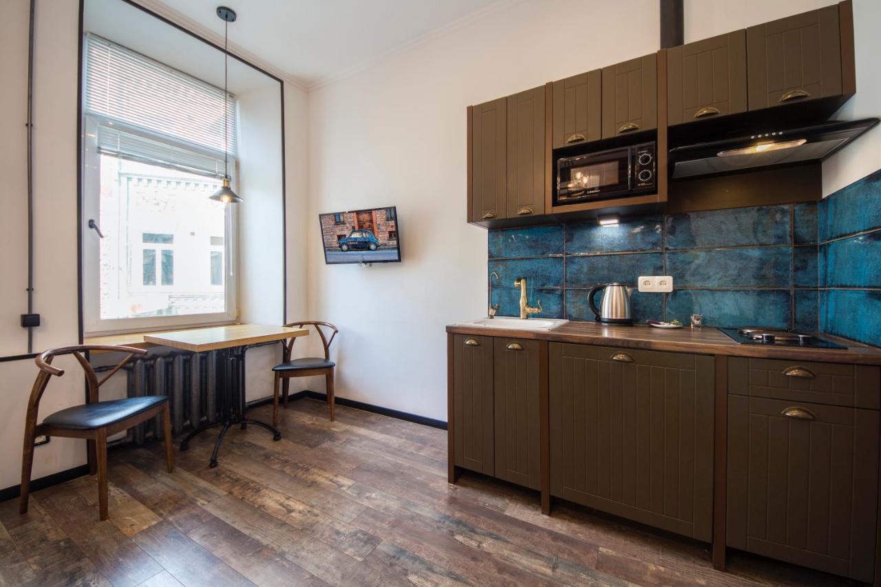 Loft Design Near Maidan דירה