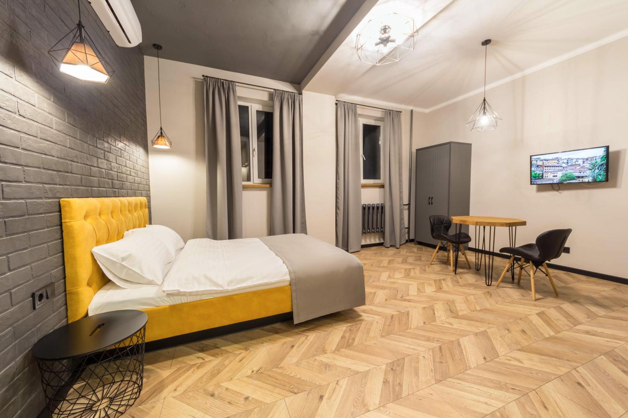 Loft Design Near Maidan *