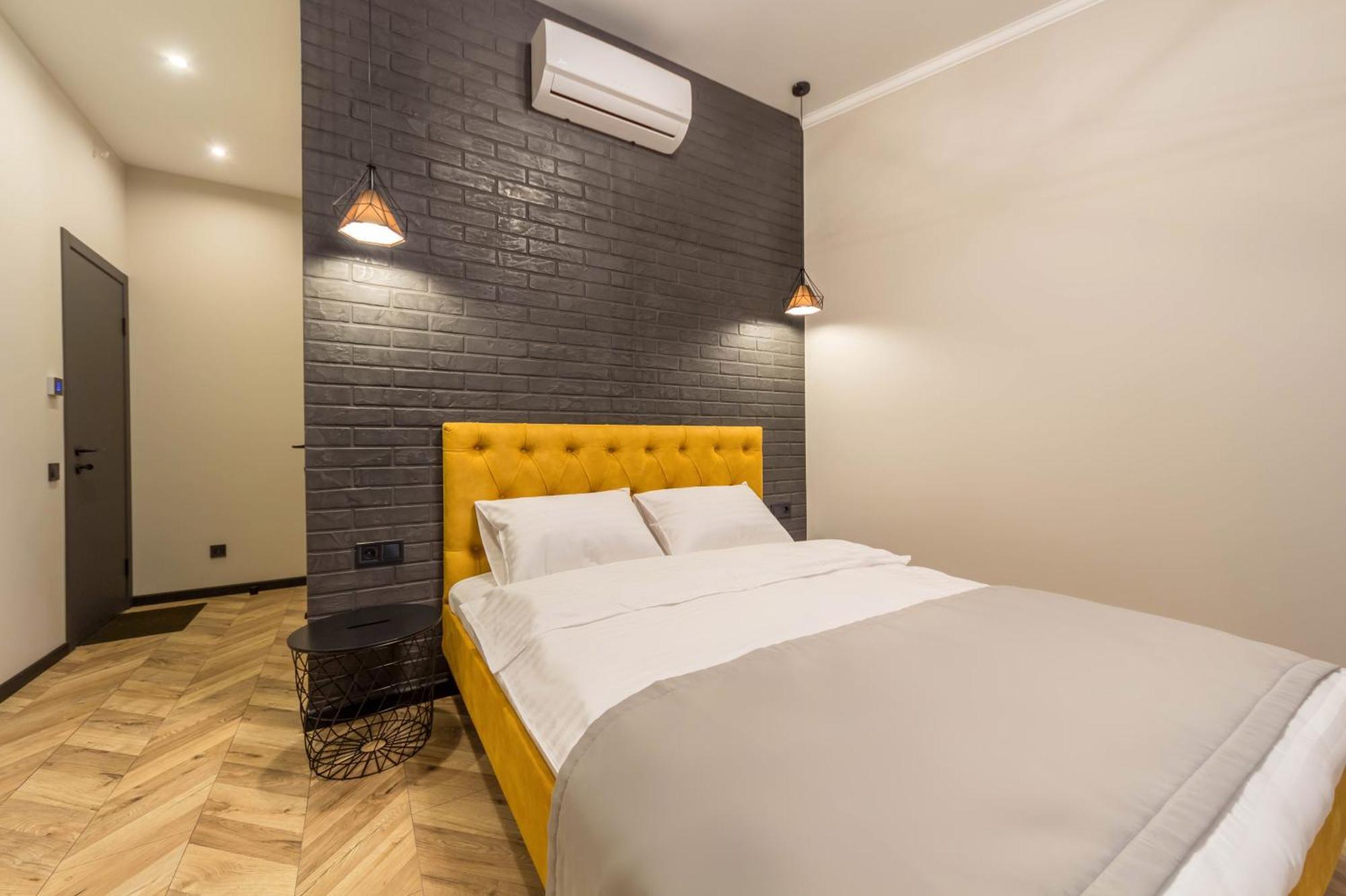 Loft Design Near Maidan קייב